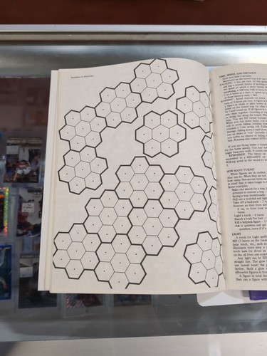 IN THE LABYRINTH GAME MASTERS MODULE METAGAMING RPG The Fantasy Trip - Minty SET - Picture 9 of 21