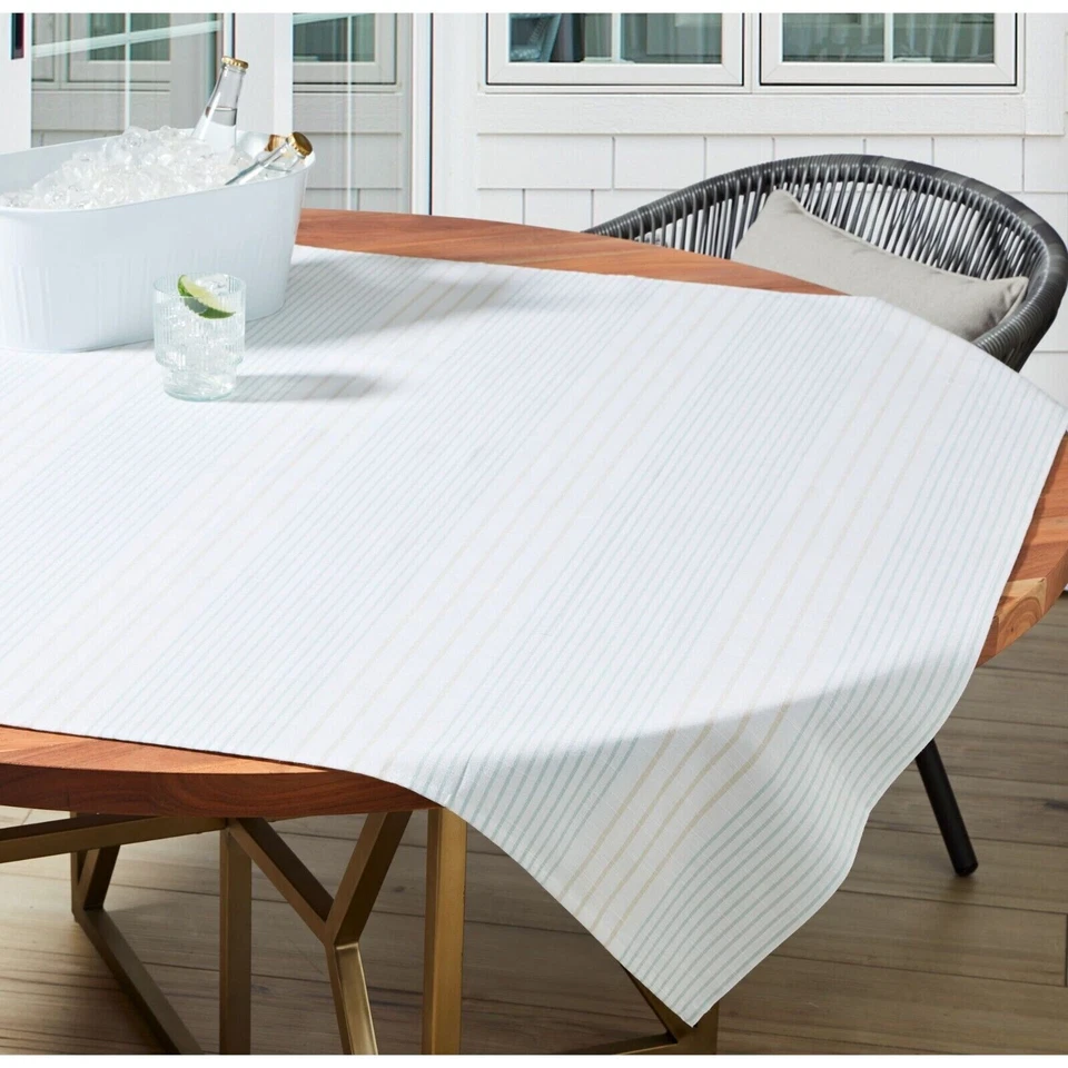 Set of 2 Table Throws - Ashwell Stripe & Metallic Cotton Papyrus 50 x 50 - Image 2 of 4