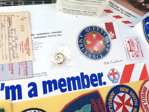Excellent JOB LOT Obsolete Vintage Ambulance Ephemera, Patches, Decals, Stickers - 第 10/14 張圖片