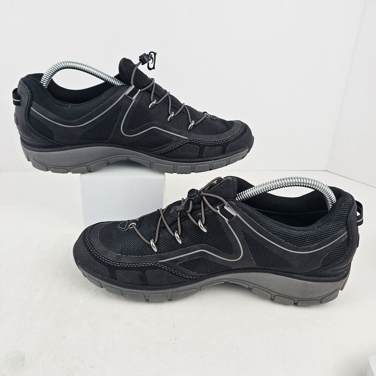 Clarks Wave Walk Gore-Tex Sz 10M Women Gray Black Hiking Shoes Walking  Climbing