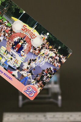 世界に５枚　ディズニー　カード 5th Anniversary World Premiere 1998 Tokyo Disney Resort COLLECTION