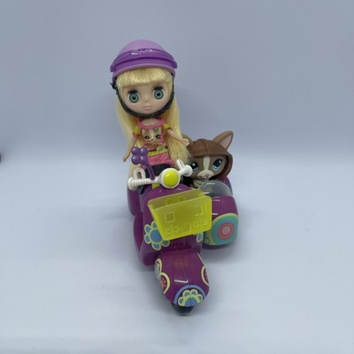 Littlest Pet Shop Blythe Doll Scooter & Pet LPS Spielset- HASBRO - Gebraucht