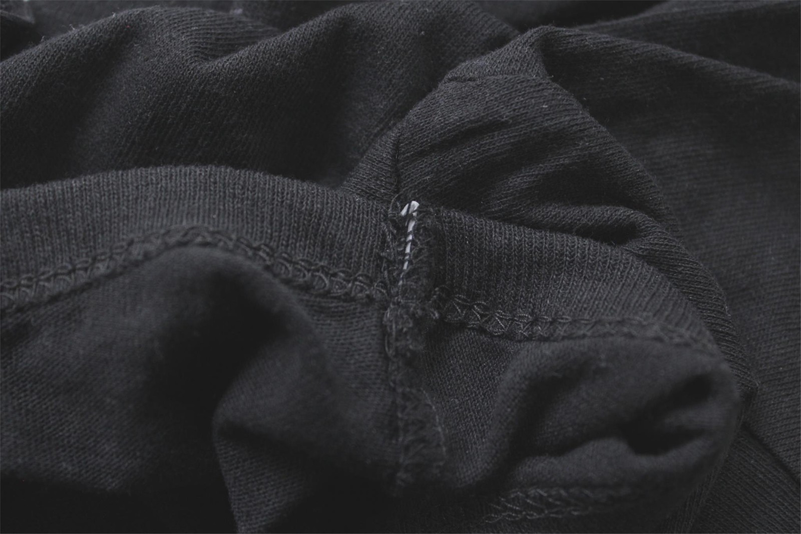 Perry Ellis Men's Solid Basic S/S Cotton Blend V-… - image 4