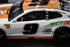 Lionel Racing 1:24 Chase Elliott #9 2019 Chevy Camaro ZL1 Mtn Dew NASCAR LE — photo 3