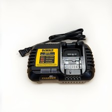 New Dewalt DCB1106 6-Amp 12V / 20V Li-ion Fast Battery Charger