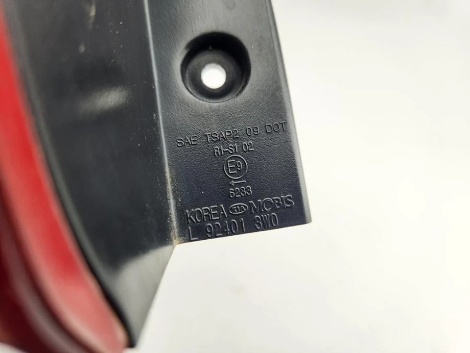 924013W0 Enjoliveur Inf Feu Arriere Gauche pour KIA SPORTAGE (SL) 2012 190301 - Photo 2/4