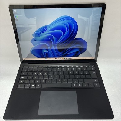 Microsoft Surface Laptop 5 13,5'' Touchscreen i7-1265U 16GB Ram/ 512GB SSD schwarz
