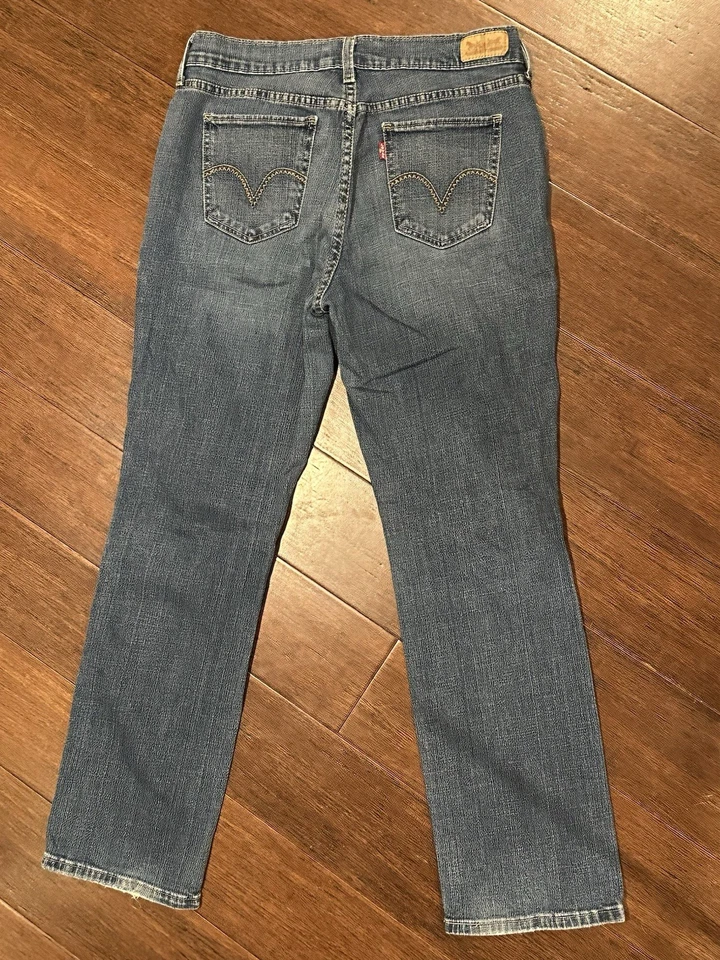 Pantalones de mezclilla para mujer Levi’s 505 pierna recta talla 29X31 tiro medio detalles de costuras clásicas Foto 2 de 4