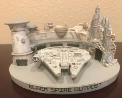 Disney Park Star Wars Galaxy's Edge Black Spire Outpost Millennium Falcon Statue