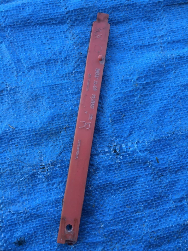 SATURN R/F PASSENGER SIDE MARKER LIGHT LAMP RF RIGHT FRONT CORNER BUMPER REFLECT — 第 2/2 张图片