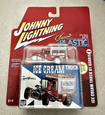 Johnny Lightning Classic Ice Cream Truck by Barris 1:64