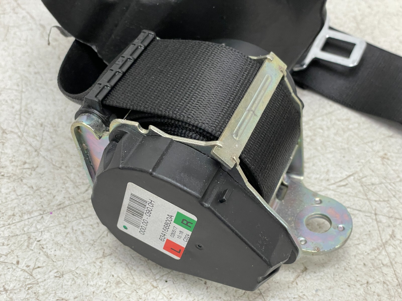 2017 2018 Maserati Levante Rear Left Driver Seatbelt Retractor Black 1442 OEM