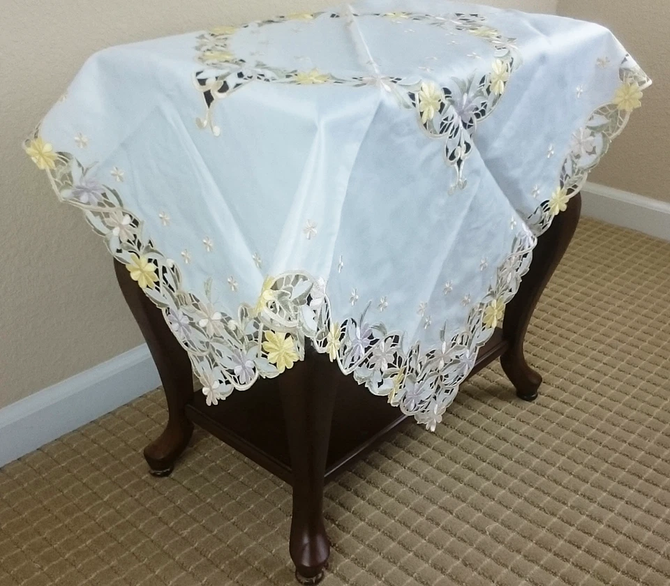 Embroidered Daisy Floral Cutwork 42x42" Tablecloth Square End Side Coffee Table - Image 3 of 4
