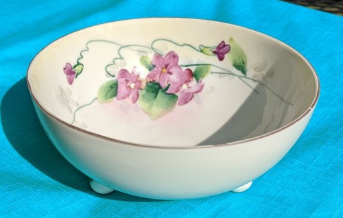 Vintage Hand Painted Purple Violets Nippon 3 Footed Bowl, Candy/Nut Dish - Picture 4 of 12