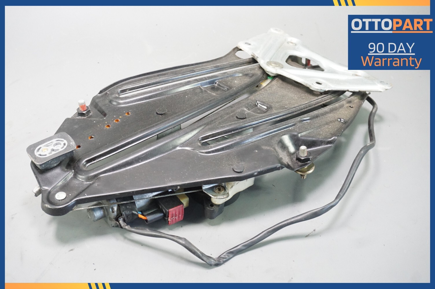 9706 Jaguar XK8 XKR X100 Rear Left Driver Quarter Door Window