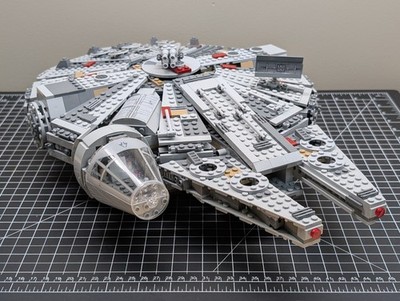 LEGO Star Wars Millennium Falcon 75105 98% complete, NO minifigs