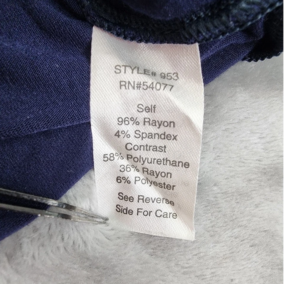 Blusa CAbi 953 Midnight In Paris luxo envoltório falso tamanho M azul preta elástica - Imagem 4 de 4