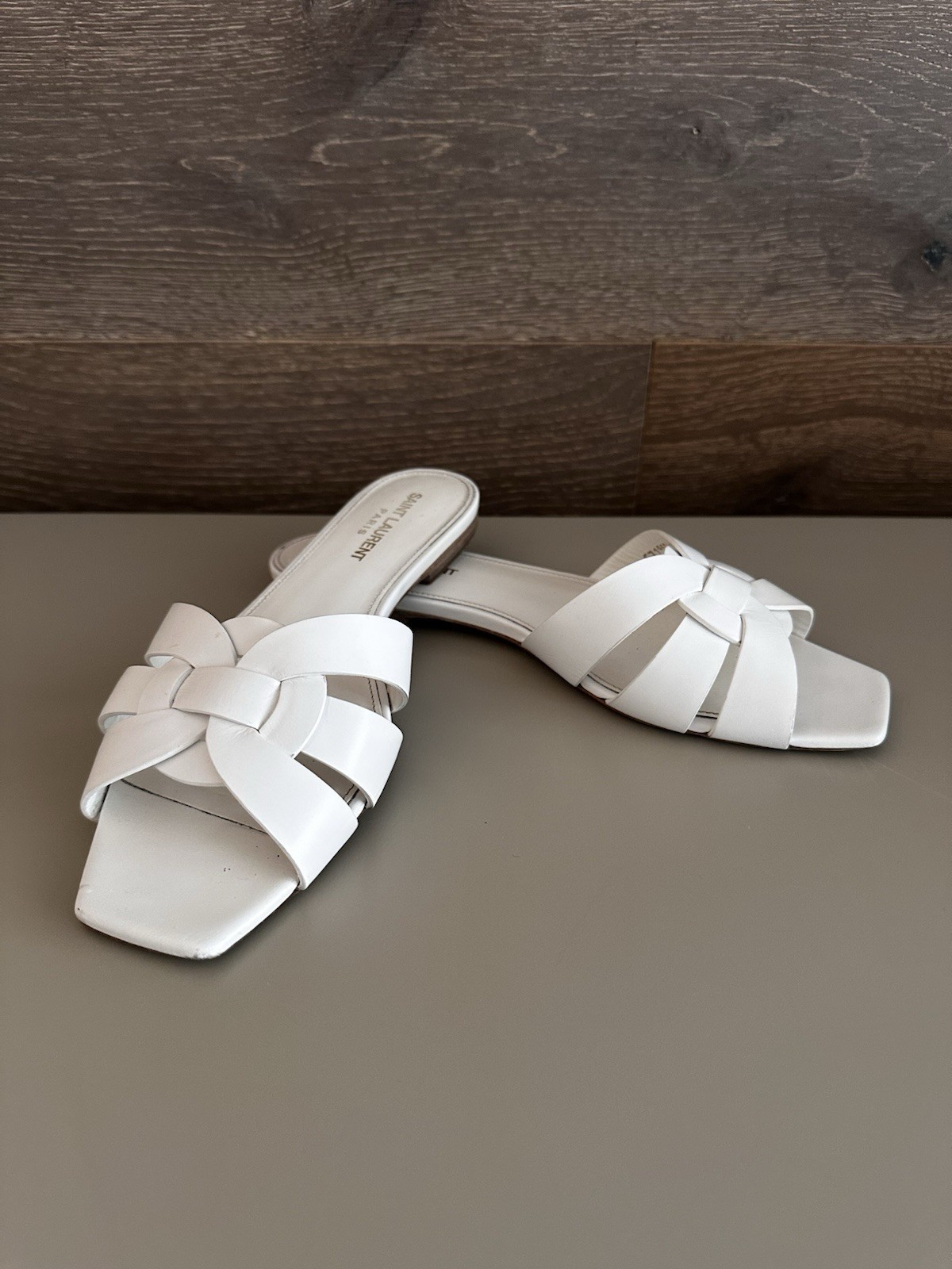 Saint Laurent Tribute Sandalo Flat Mules Bianco Slides Pelle Liscia Taglia 38