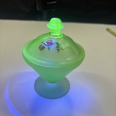 Tiffan Satin Frosted Green Uranium Vaseline Pedestal Lidded Candy Dish