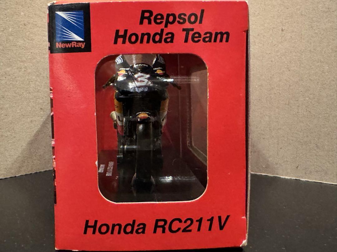New Ray 1/18 Scale Motorcycle Figure Repsol Honda Team Honda