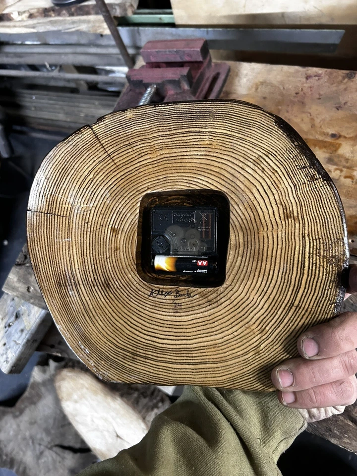 wood clock - Image 2 of 3