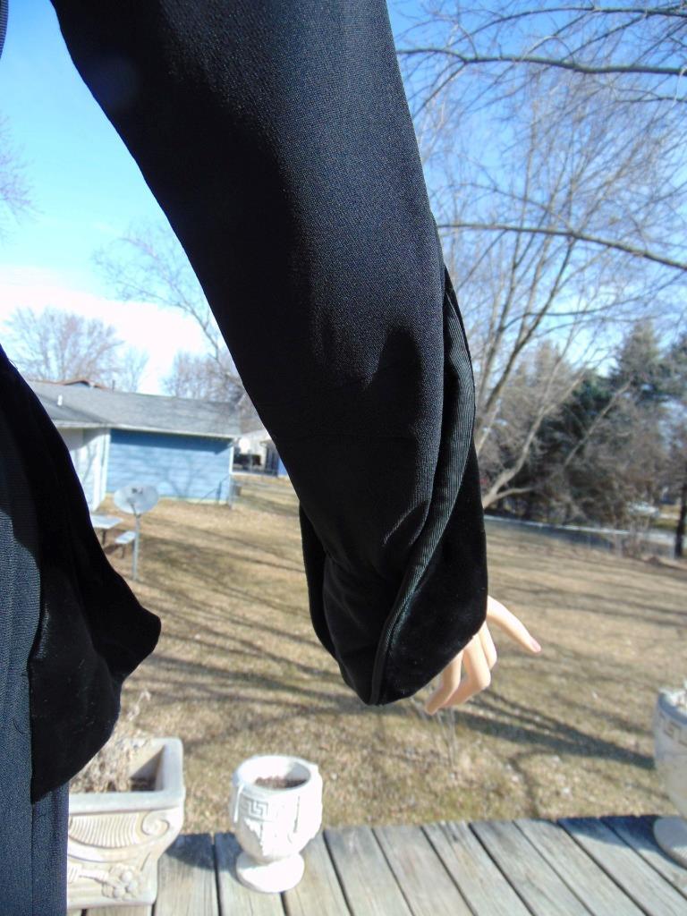 Picture 9 of 12
