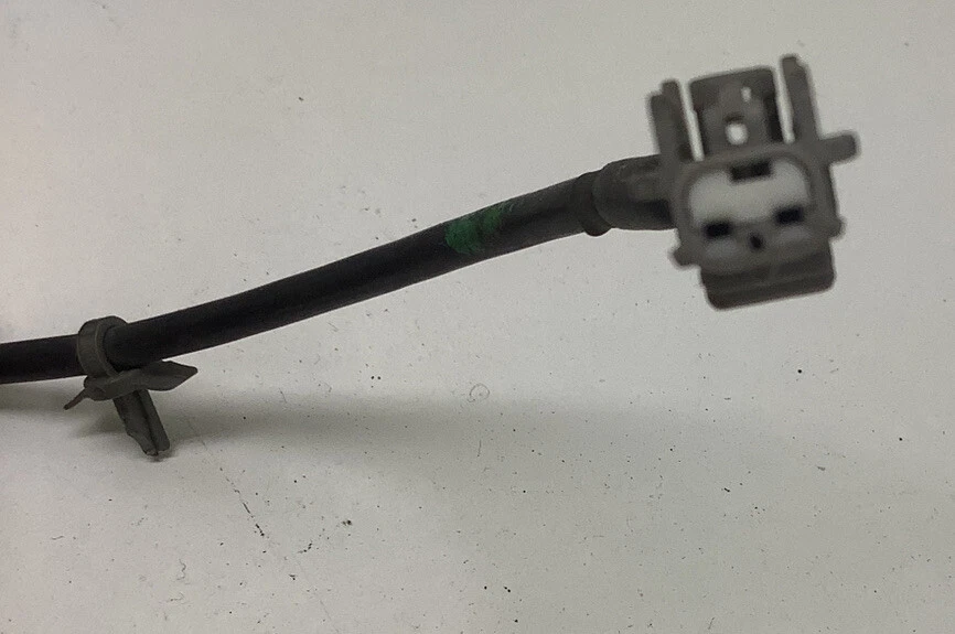 Sensor de velocidad de rueda ABS lado del pasajero delantero derecho Nissan 350Z 2003-2008 OEM Foto 4 de 4