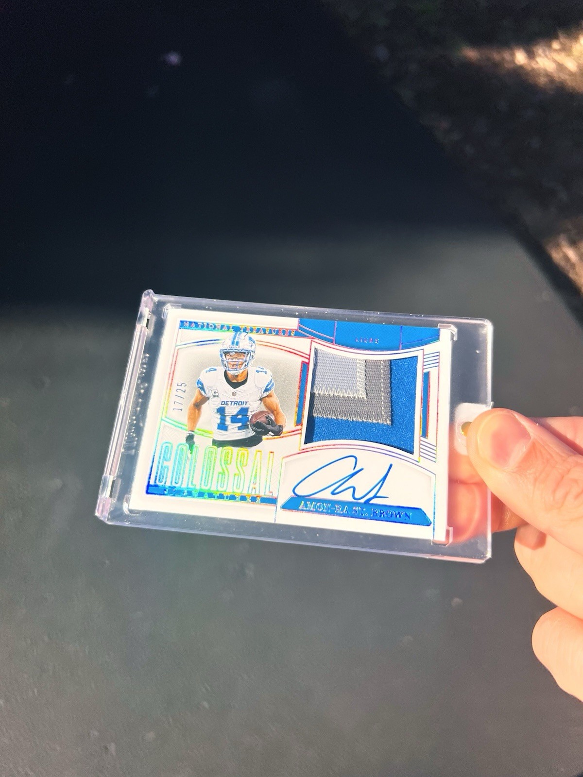 2024 Panini National Treasures Amon-Ra St. Brown Patch ONCARD Auto /25 PLAYRWORN view 2