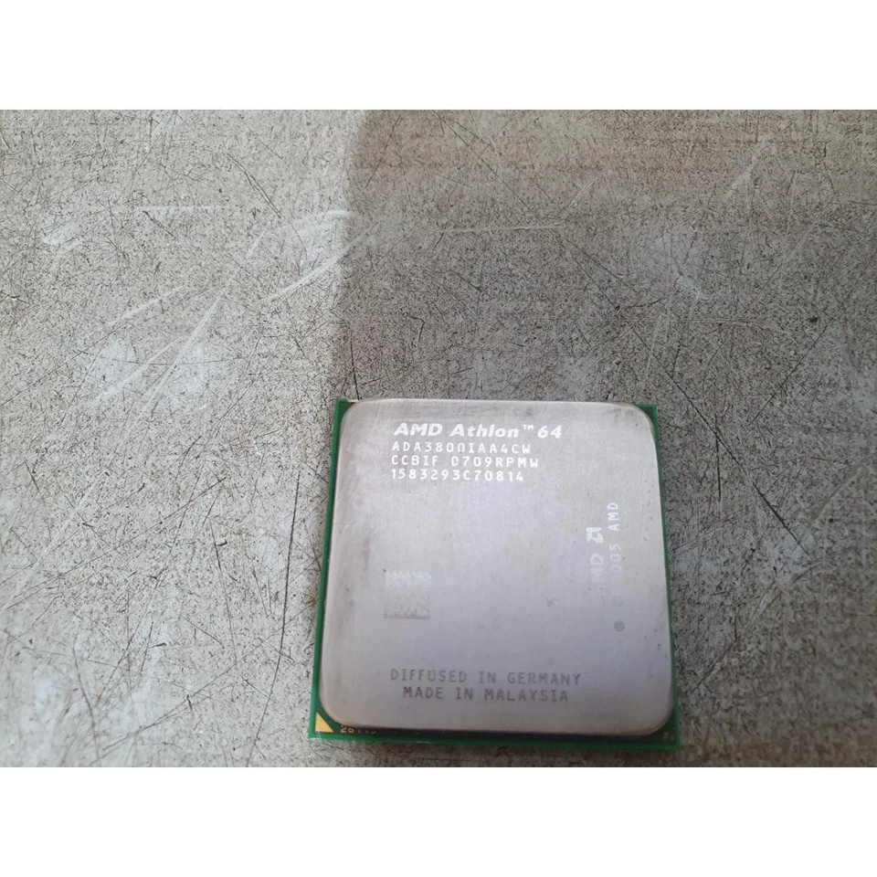 AMD Athlon 64 3800+ ADA3800IAA4CW CPU Processor 2.4 GHz Single-Core Socket AM2 - Image 3 of 4