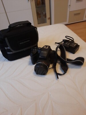 Fuji Finepix S 9600 Digitalkamera Objektiv 28-300, Zomm 10,7, 9 Mio Pixel