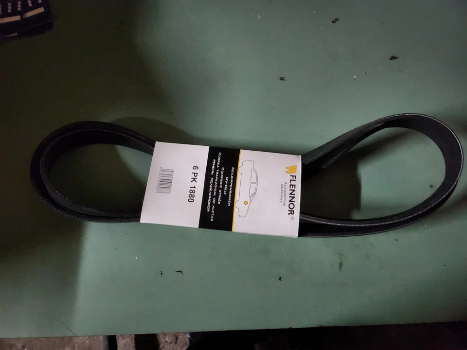 Flennor Keilrippenriemen 6PK1880 für AUDI A4 B5 B6 A6 C4 C5 A8 D2 - Bild 1 von 2