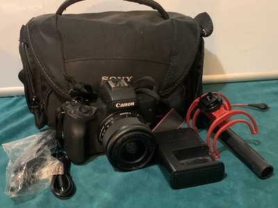 Canon EOS M50 24.1MP Camera Black with 15-45mm Lens & charger