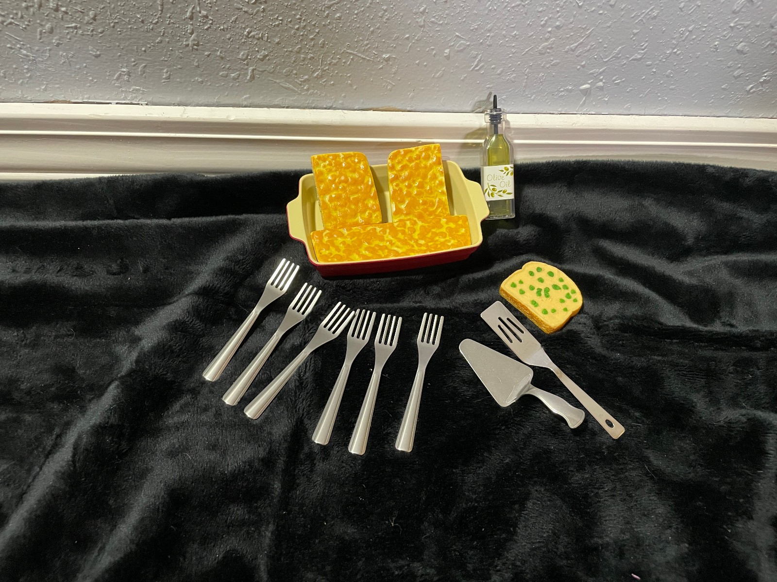 American Girl Doll Truly Me Retired 2007 Lasagna Dinner Set Incomplete