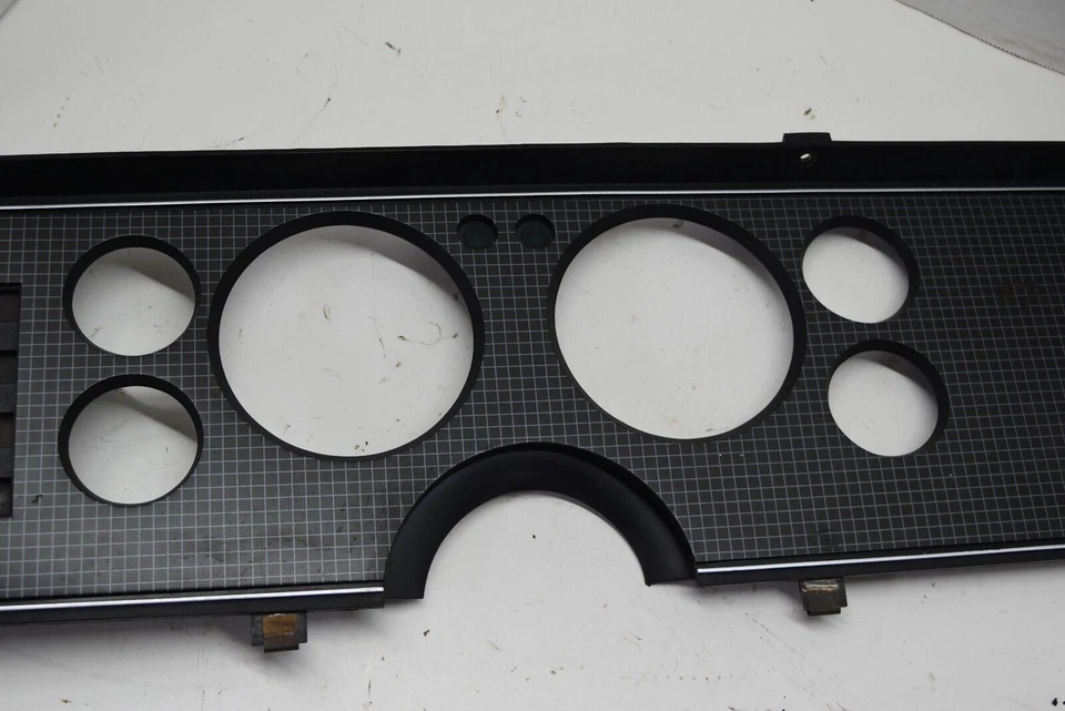 83 86 Ford Mustang Velocímetro Cuadro de instrumentos Tablero Borde 1983 1986 9328 Foto 3 de 4