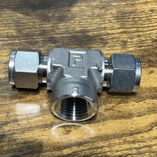 Parker 316 TM62 Union Tee, 1/2" Tube OD, 1/2" NPT, 8FBT8N, 8-8-8 OBZ - NEW