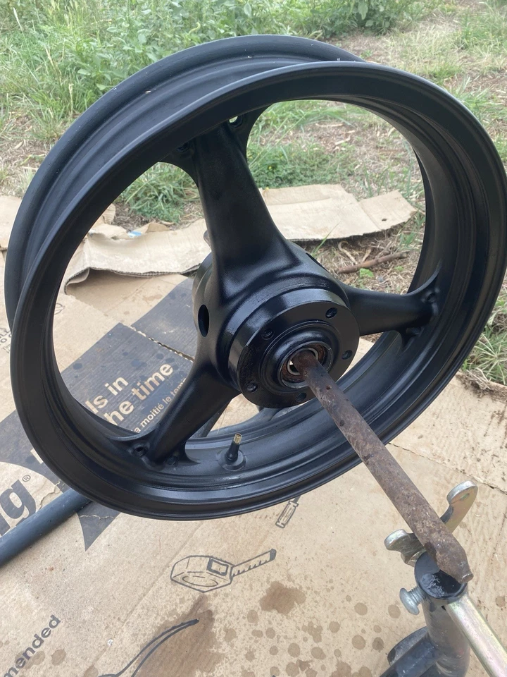 03-04 Kawasaki Ninja Zx6r Zx636r Front Rim Wheel - Image 2 of 4