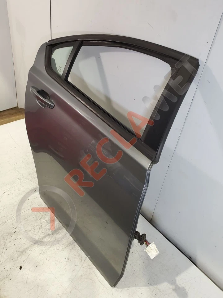 MG Mg6 Gt O/S REAR DOOR RIGHT SIDE - Image 3 of 4