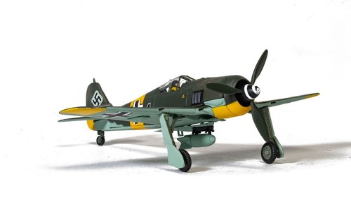 Fw 190A-8 Black 1 Oberleutnant Otto Kittel 1945 - Corgi Aa34318 1/72 - Imagen 6 de 7