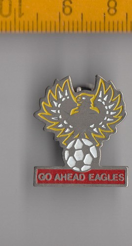 Netherlands Football Club pin badges Voetbal Logo Dutch Holland Ajax PSV Vitesse - Picture 7 of 37