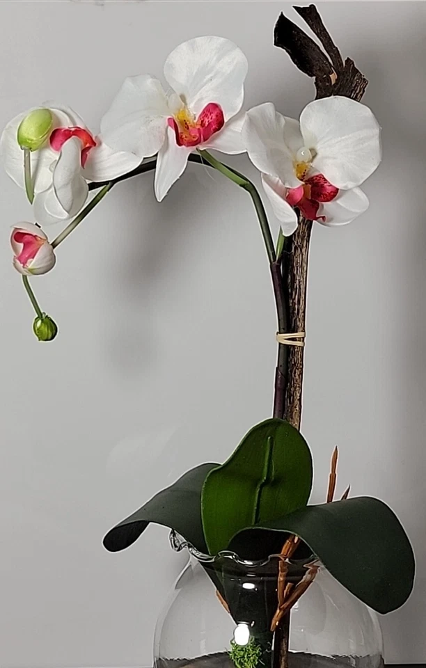 Mini Phalaenopsis casi natural 1277-WH con florero estriado arreglos florales de seda Foto 4 de 4