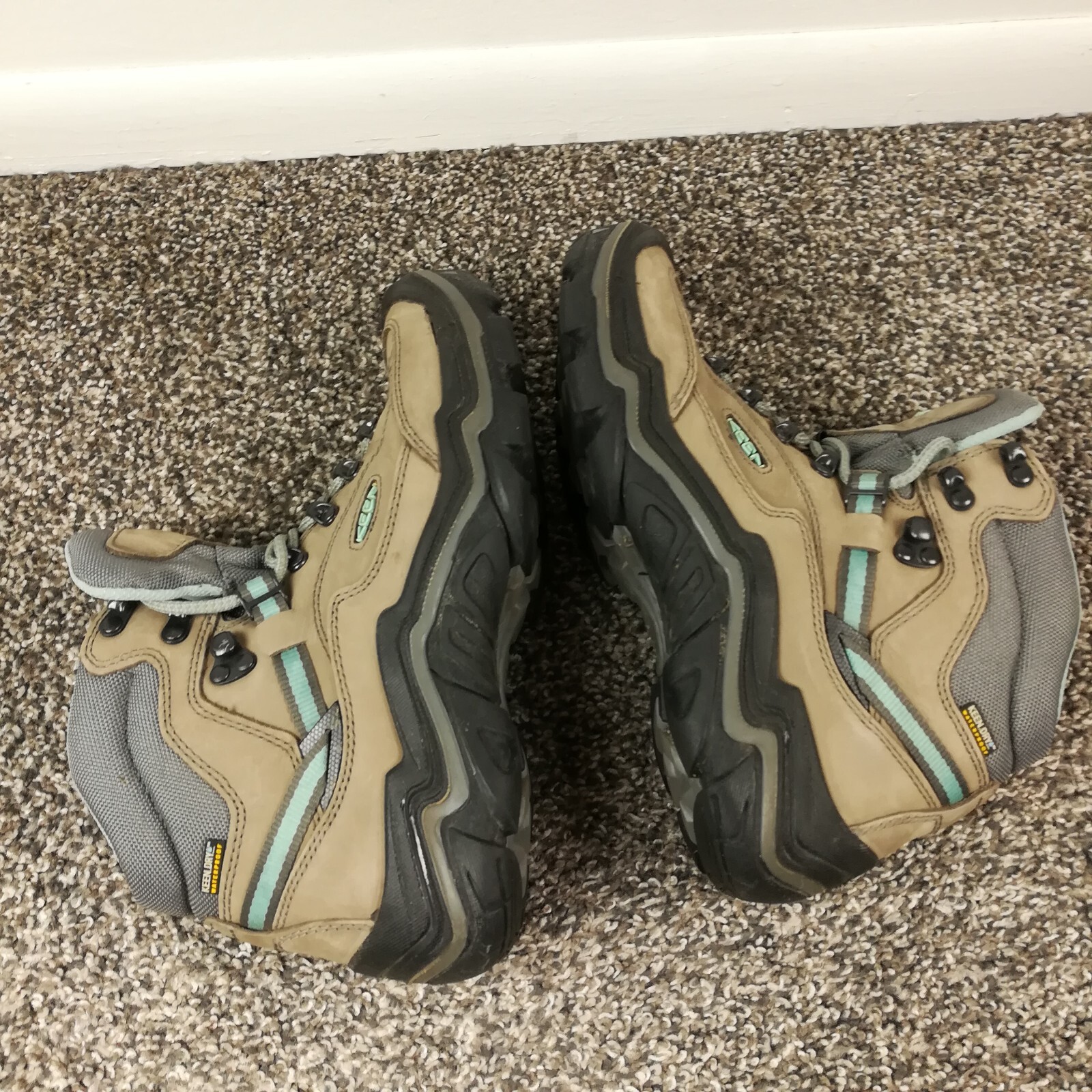 Scarpe da trekking Keen Durand II Mid 1020776 stringate in pelle donna taglia 9