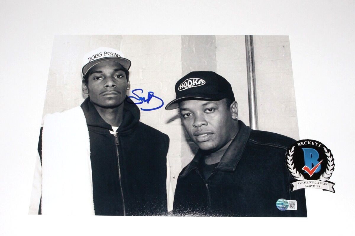 SNOOP DOGG SIGNED WEST COAST RAPPER 11x14 PHOTO DR. DRE HIP HOP