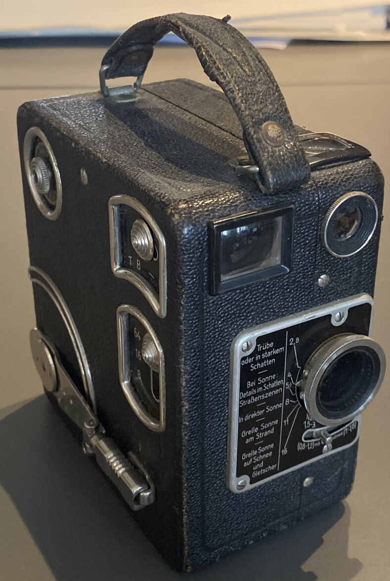 Stunning Rare Vintage 1933 Siemens B 16mm Clockwork Magazine Cine Camera Working