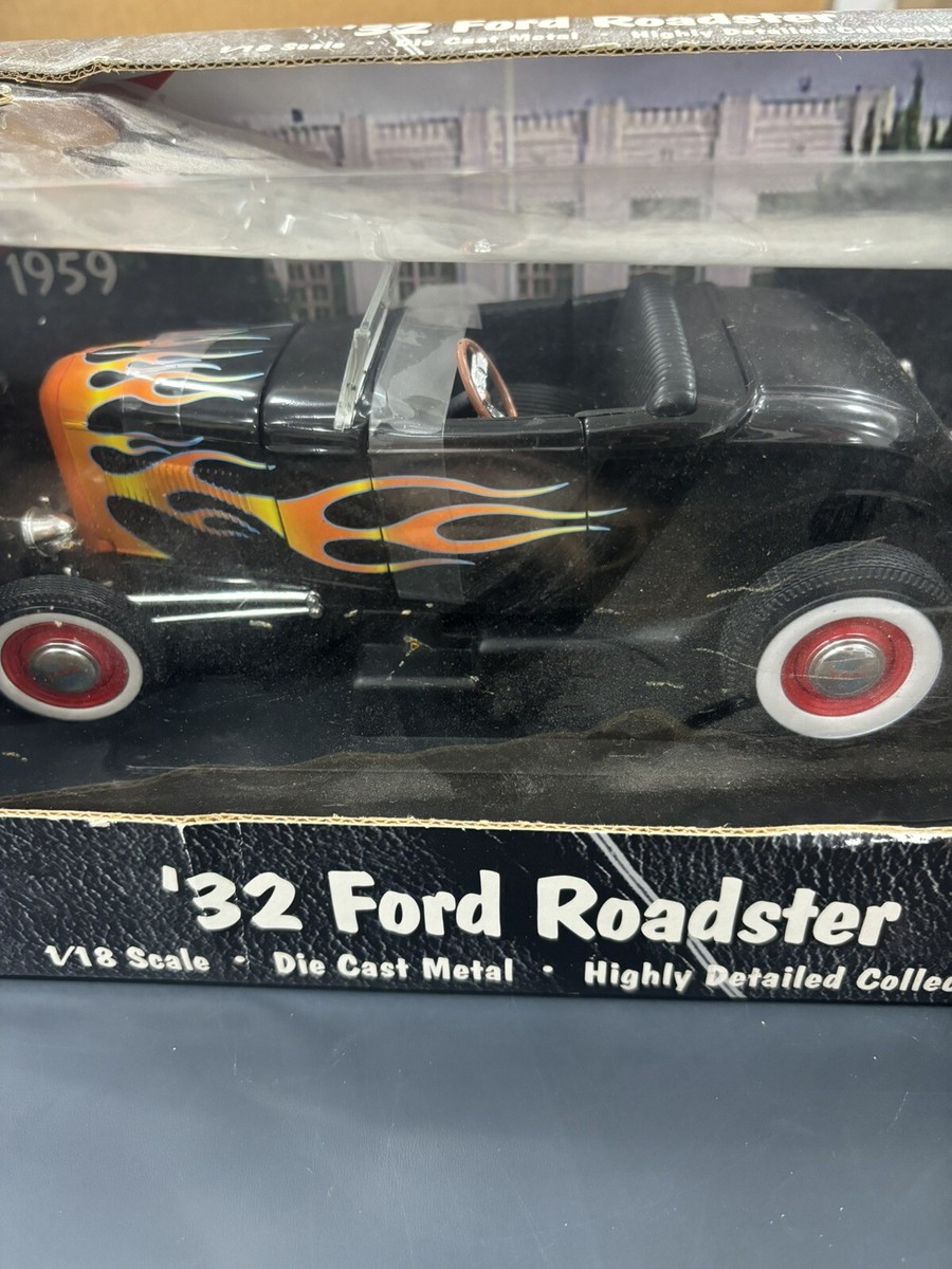 Ertl American Muscle - Black '32 Ford Roadster from Grease - 1:18