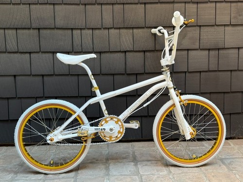 87 GT Performer BMX Freestyle Bike - White and Gold - BMX Museum