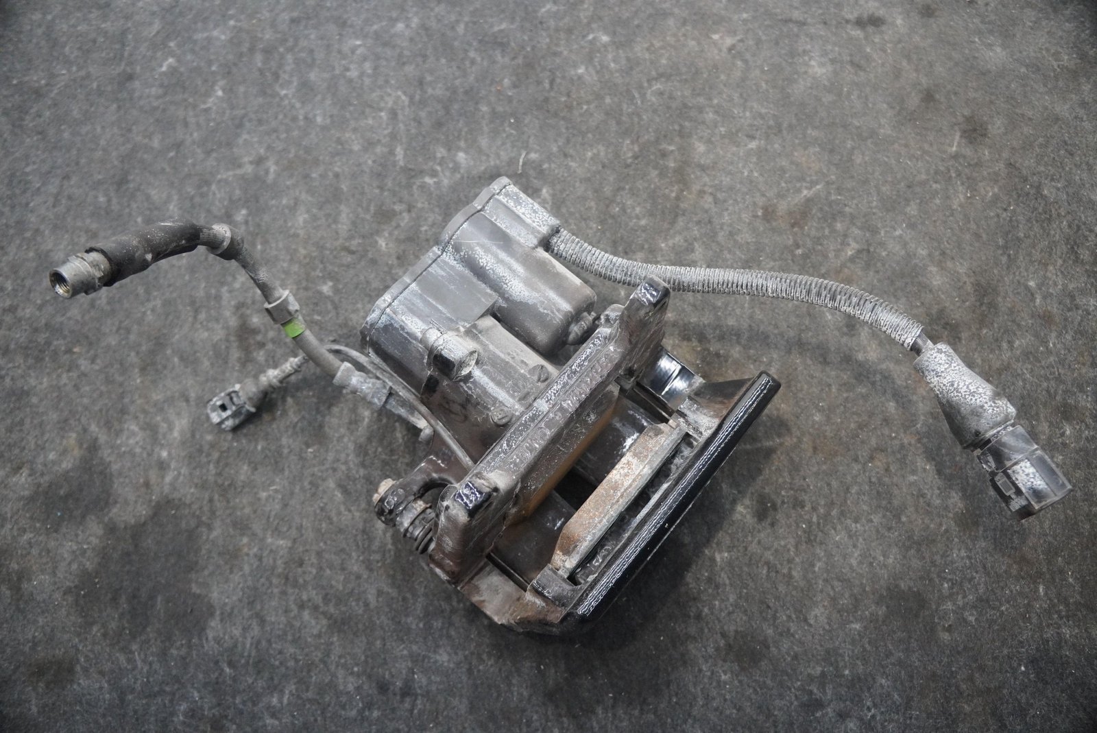 Rear Left Driver Side Brake Caliper OEM Bentley Flying Spur 2013+