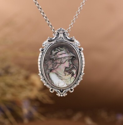 F05 Anhänger edle Dame mit Hut Prinzessin Perlmutt Sterling Silber 925
