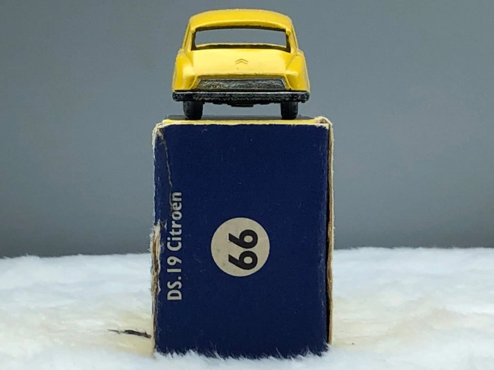 Matchbox Moko Lesney #.66 Citroen 1959 N, como nuevo, original, en caja original, plata pl.whls. Foto 3 de 4