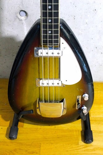1967 VOX Mark IV "Teardrop" Electric Bass / Bass Guitar in Tobacco Sunburst - Picture 2 of 10