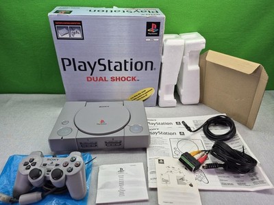 Sony PS1 Playstation 1 SCPH-7502 c + Dualshock Controller + Originalverpackung